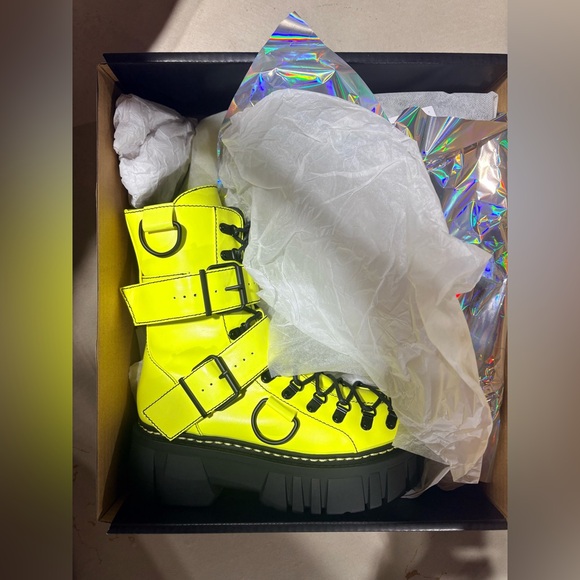 Club Exx Neon Yellow/Green Low Traitor Combat Boots D-Ring Lace Up – NIB - Picture 7 of 9